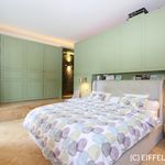 Rent 3 bedroom apartment of 141 m² in Paris