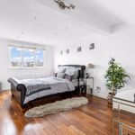 Rent 4 bedroom house in Enfield