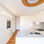 Rent 1 bedroom apartment of 82 m² in Lisboa