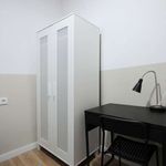 Rent a room of 100 m² in Barcelona