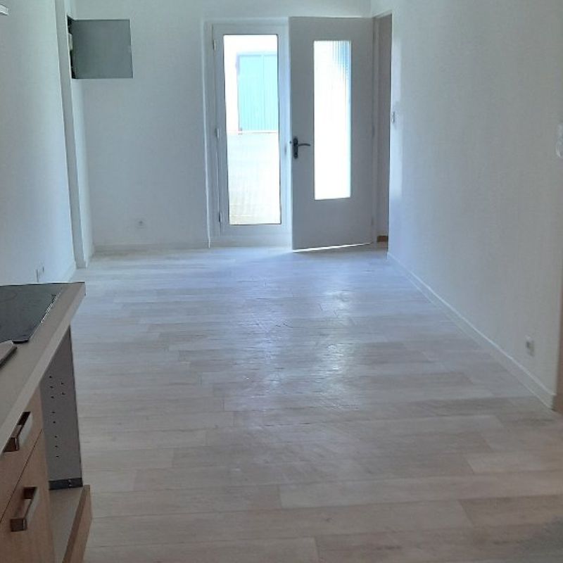 Appartement 3 pièces, 55m² en location à Valreas 550 € par mois * Taulignan