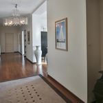 Maison de 193 m² avec 5 chambre(s) en location à Nice