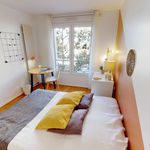 Rent 1 bedroom apartment of 12 m² in Courbevoie