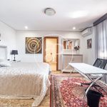Rent 6 bedroom house of 658 m² in Godella