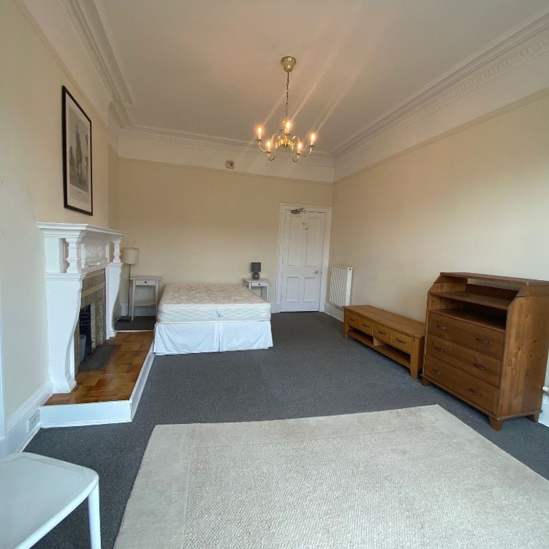 Furnished 4 bedroomed  flat Marchmont