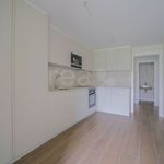 Rent 4 bedroom apartment of 195 m² in Alcobendas