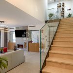 Rent 6 bedroom house of 370 m² in Gustirna