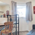 Rent 2 bedroom flat in Bangor