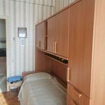Rent 6 bedroom apartment of 85 m² in Genova