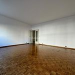 Affitto 3 camera appartamento di 163 m² in Torino