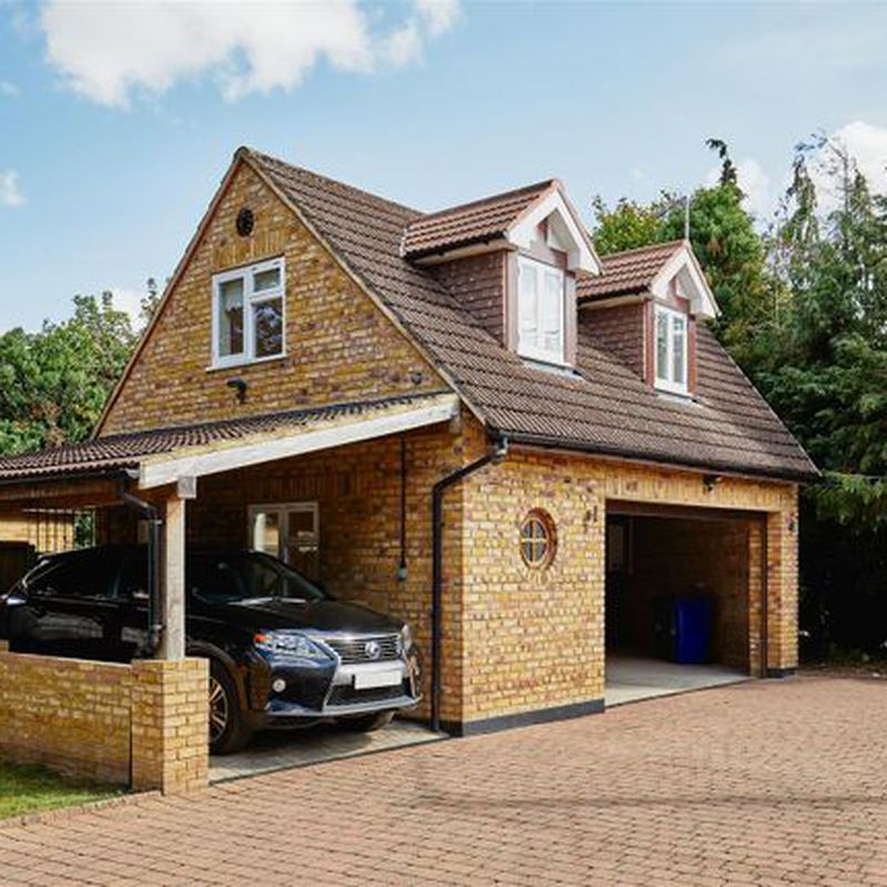 Detached house to rent in Old Ferry Drive, Wraysbury TW19 Sunnymeads