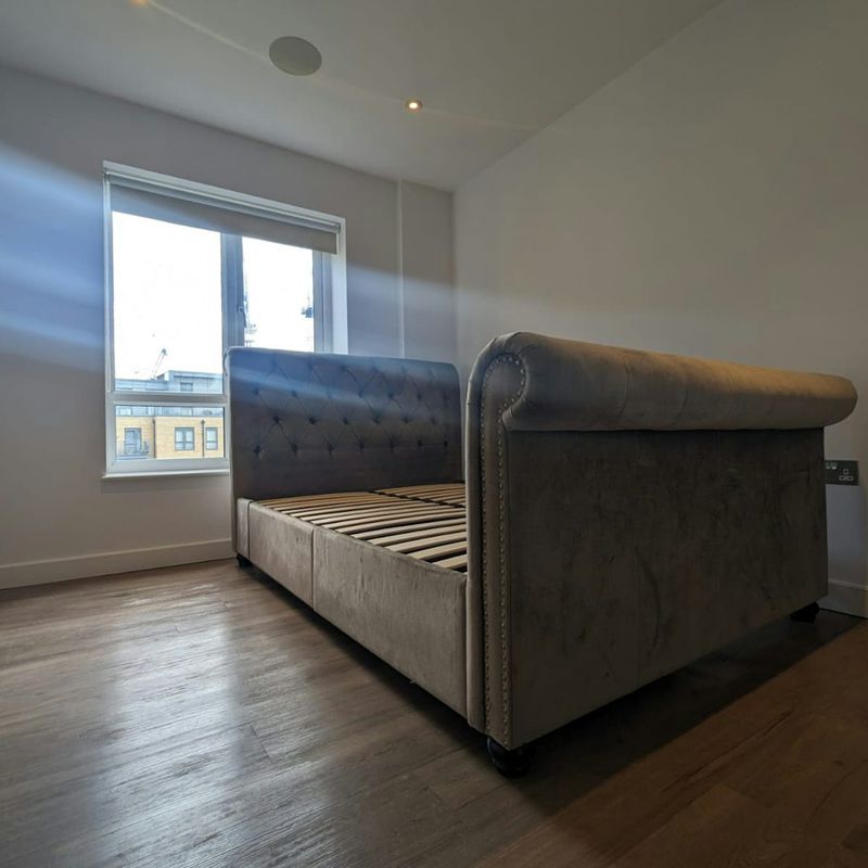Flat to rent on 22 Aerodrome Road Beaufort Park,  London,  NW9, United kingdom The Hyde