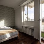 Rent 1 bedroom apartment of 91 m² in Paris