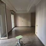 Affitto 4 camera appartamento di 100 m² in Napoli