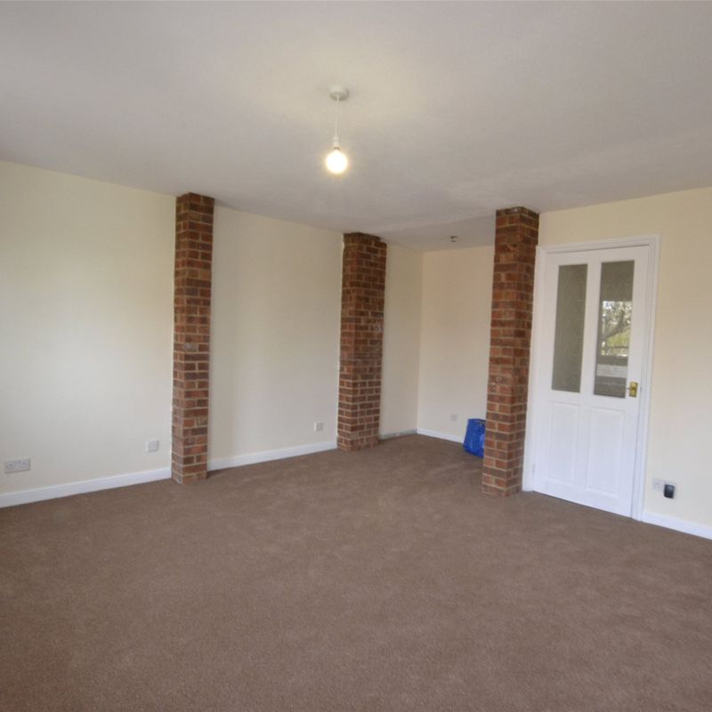 apartment for rent at Olley Close, Wallington, SM6, UK Roundshaw