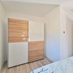 Najam 4 spavaće sobe stan od 150 m² u Pobri