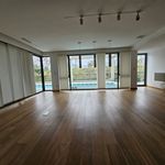 Rent 3 bedroom house of 250 m² in Glyfada