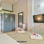 Rent 2 bedroom apartment of 753 m² in Barcelona