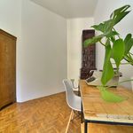 Rent 3 bedroom apartment in Krakow