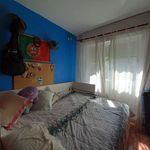 Rent a room of 80 m² in Santo António dos Cavaleiros