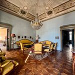 Affitto 9 camera appartamento di 400 m² in Torino