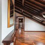 Affitto 4 camera casa di 191 m² in Varese