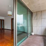 Rent 2 bedroom apartment of 100 m² in Matosinhos