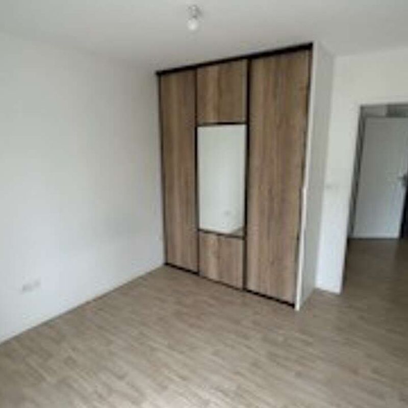 Location appartement 2 pièces 46 m² Valenciennes (59300)