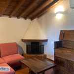 Affitto 4 camera appartamento di 86 m² in Firenze