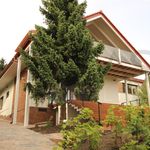 Rent 6 bedroom house of 393 m² in Roztoky