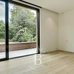 Rent 3 bedroom apartment of 225 m² in Uccle