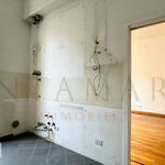 Affitto 3 camera appartamento di 115 m² in Milano