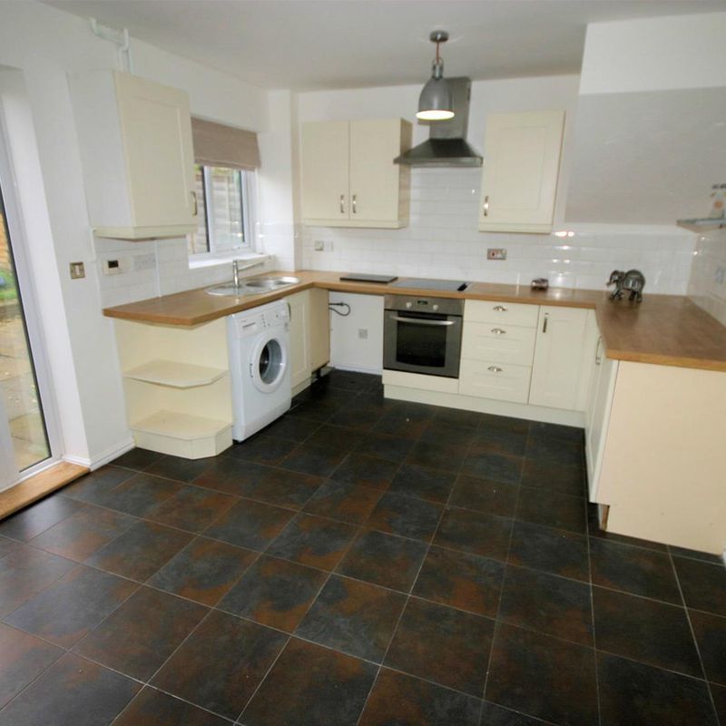 2 Bedroom Property For Rent Yately Close, Bushmead, Luton Stopsley Common