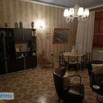 Rent 4 bedroom house of 174 m² in Tornimparte