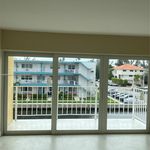 Rent 2 bedroom apartment of 970 m² in North Miami Beach