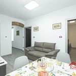 Affitto 6 camera appartamento di 84 m² in Genova