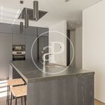 Rent 4 bedroom apartment of 340 m² in Madrid