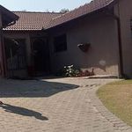 Rent 3 bedroom house of 360 m² in Johannesburg