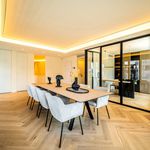 Huur 4 slaapkamer appartement van 357 m² in Brussels