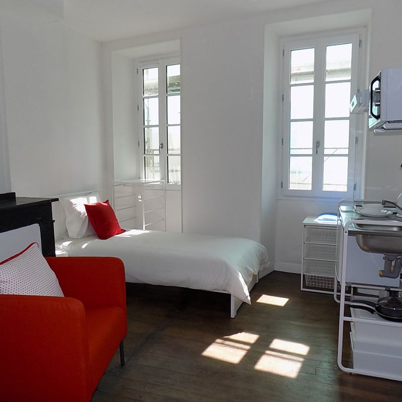 En location Appartement 1 pièce 17 m Foix