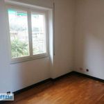 Affitto 5 camera appartamento di 163 m² in Genova