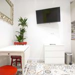 Rent 1 bedroom apartment of 30 m² in Madrid