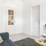 Rent a room of 90 m² in Falagueira-Venda Nova