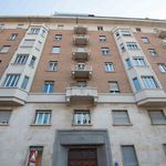 Affitto 7 camera appartamento in Torino