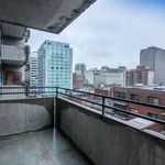 Appartement de 678 m² avec 1 chambre(s) en location à Montreal