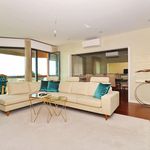 Rent 3 bedroom apartment of 136 m² in Oeiras