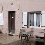 Rent 2 bedroom apartment of 38 m² in Rochefort
