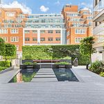 Rent 3 bedroom apartment of 115 m² in London