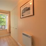 Rent 2 bedroom apartment in Farnborough