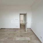 Affitto 3 camera appartamento di 102 m² in Seregno